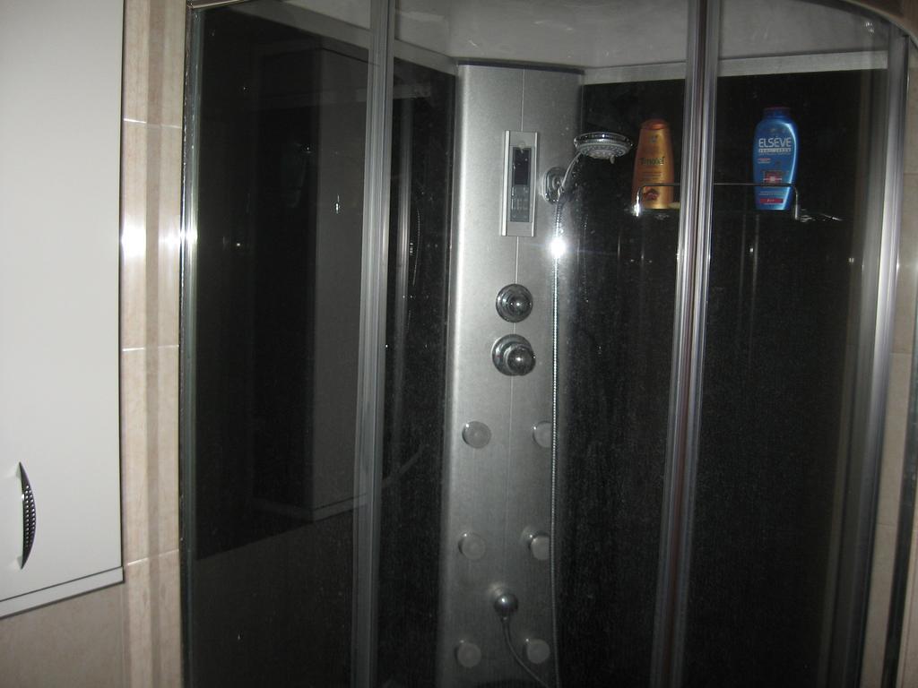 Julia Vendeghaz Apartment Tar ภายนอก รูปภาพ